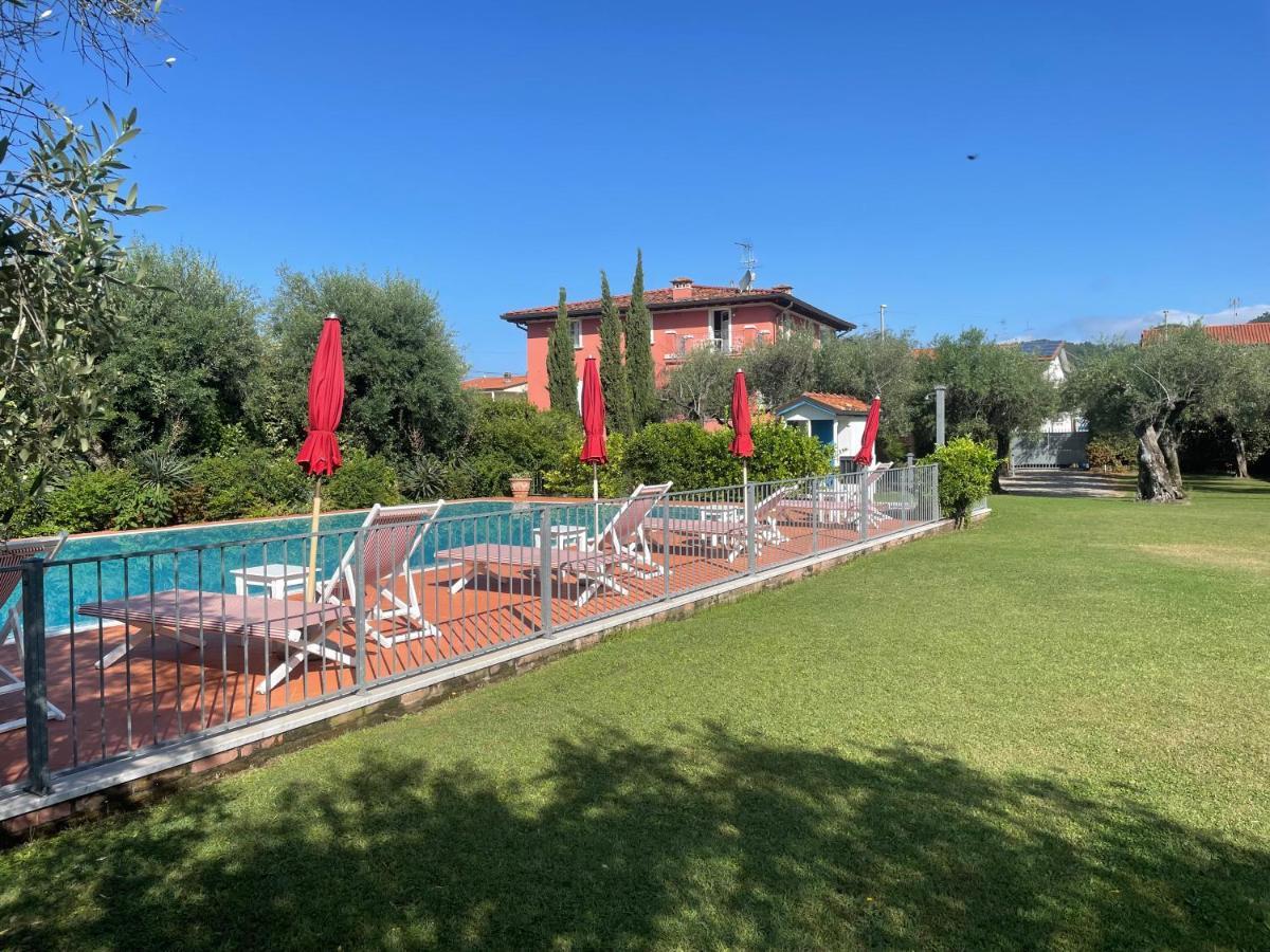 In Versilia Серавецца Екстер'єр фото