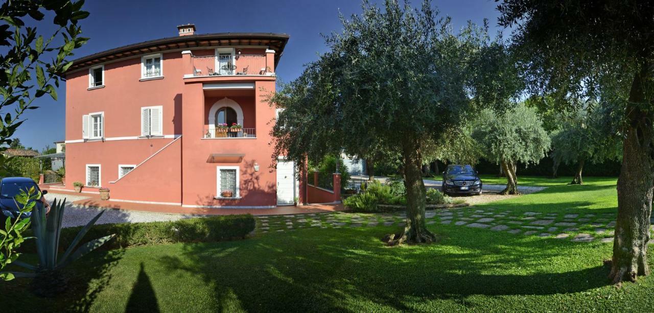 In Versilia Серавецца Екстер'єр фото